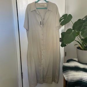 Expressions Plus. 2X. 55% Linen 45% Rayon. Vintage linen shirt maxi dress.